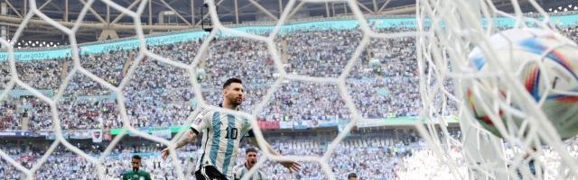 开云官方网站-【世界杯】梅西点射，沙特5分钟反超，2比1逆转阿根廷