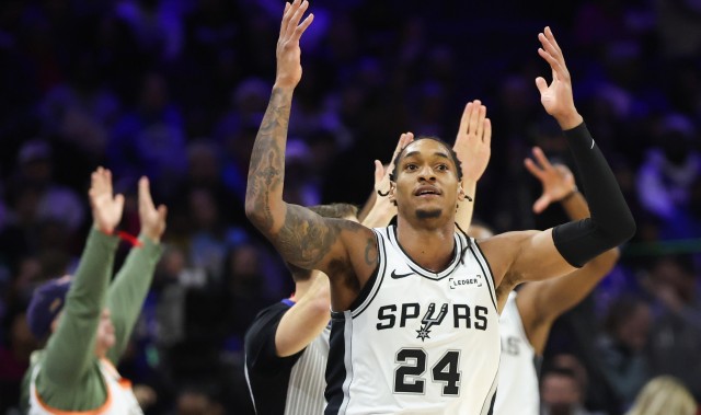 开云官方网站-23分钟+43！瓦塞尔本场比赛正负值队史第二 仅次于邓肯的+45