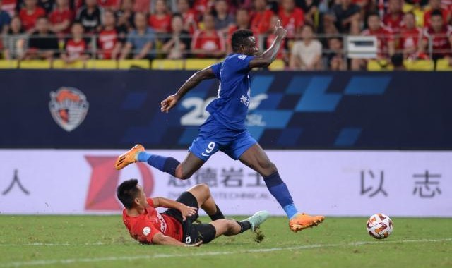 开云电子-【中超】阿齐兹破门邓涵文染红 蓉城0比1三镇遭连败