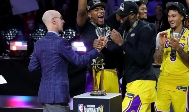 开云登录入口地址-萧华：谁会接替詹姆斯成为门面？不会刻意选择一位