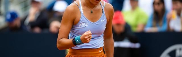 华体官网登录方式-两胜前30+背靠背连胜 王曦雨在红土打出了希望