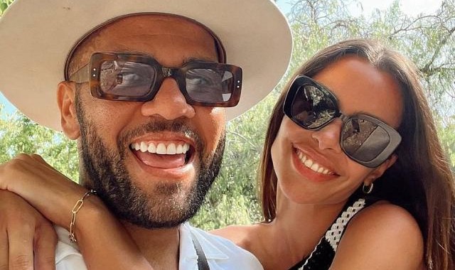 开云官方网站-阿尔维斯承认发生关系 为保他 妻子同意暂不离婚