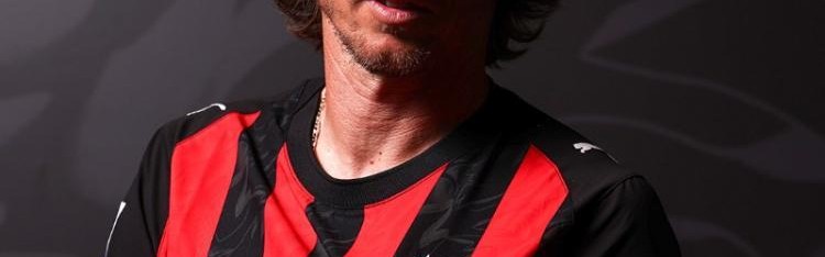 开云官方网站-米兰祝魔笛40岁生日快乐：从书写足球历史到开启米兰新篇章