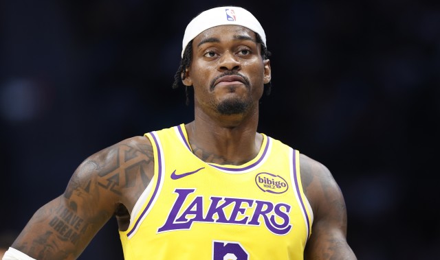 开云电子-与雷迪克起冲突！帕森斯：湖人需要范德彪这种球员 不乱投有防守