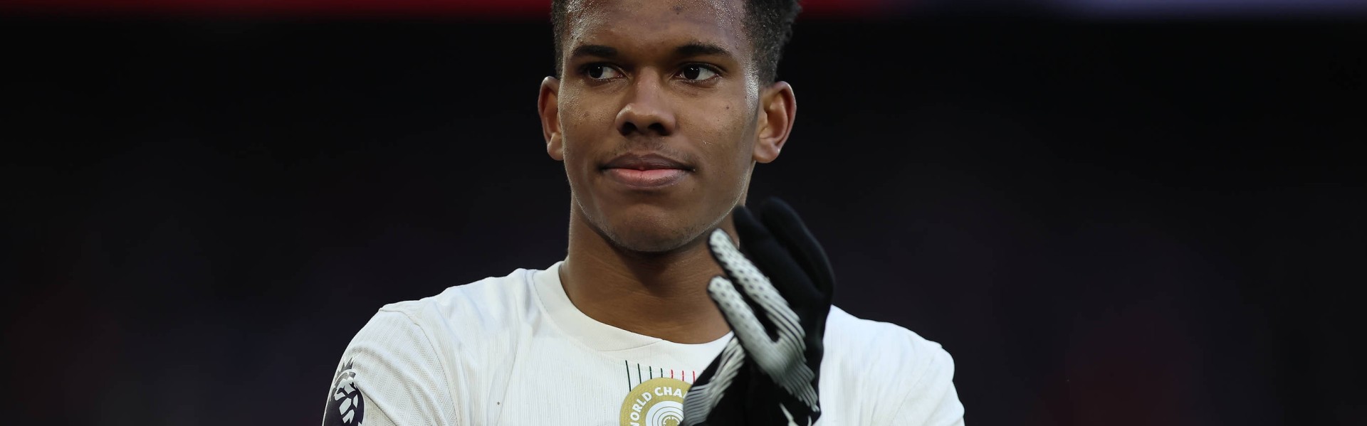 开云登录入口地址-标晚报切尔西伤情：埃斯特旺和约恩森有望对阵巴黎复出