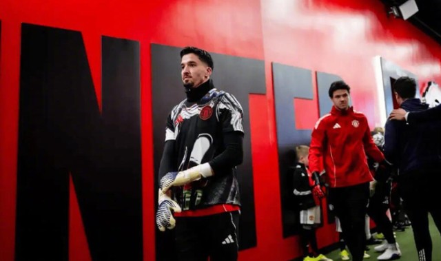 开云电子-贝西克塔斯有意利兹联门将梅利耶与曼联门将巴因迪尔|费内巴切|土耳其|希顿|土耳其足球|汤姆·希顿_新浪体育_新浪新闻