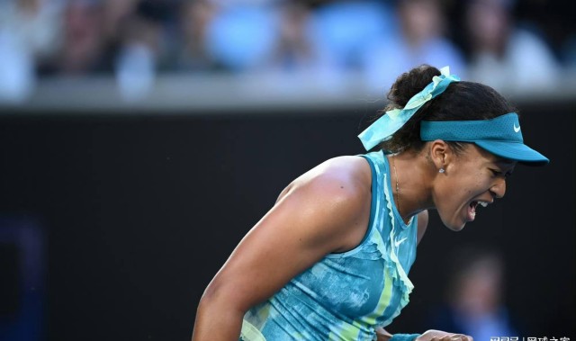 科斯蒂亚不满大坂加油声黑脸握手，后者：很遗憾快退役还让你生气